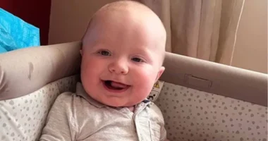 Meghalt egy 7 hónapos csecsemő Angliában, mert részegen vezettek, a gyerek nem volt bekötve és ütközésnél kirepült az ablakon