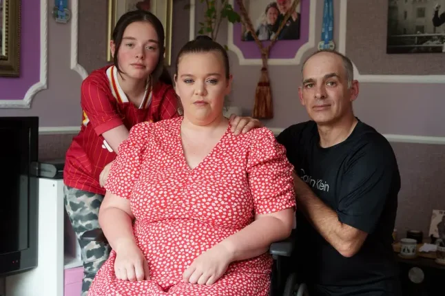 „Maga volt a pokol” – Egy mozgáskorlátozott anya megalázó bánásmódról számolt be egy angliai kórházban