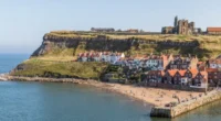 Egymás után halnak meg az emberek Whitby Abbey szikláinál - a kézen fogva leugró pár után újabb 2 halott