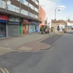 Gyermek zuhant ki egy kelet-londoni épület egyik felső emeletéről – életveszélyes állapotban szállították kórházba