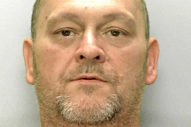 Két évig rejtegette exbarátnője holttestét a lakásában egy paplan alatt egy férfi Angliában Két évig rejtegette exbarátnője holttestét a lakásában egy paplan alatt egy férfi Angliában