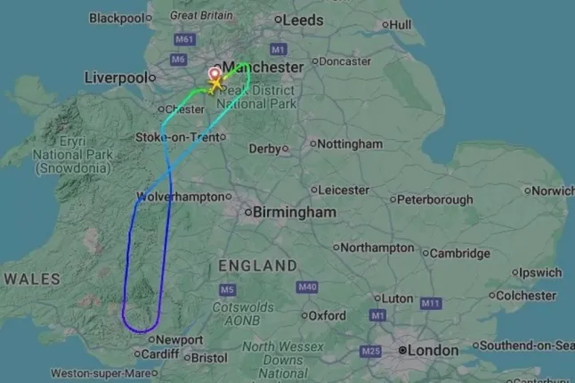 A levegőben próbálta meg kinyitni a vészkijáratot az egyik utas a Ryanair egyik angliai járatán