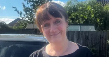 Botrányos parkolási bírság: 100 fontra büntettek egy kétgyermekes anyát, pár centi miatt, amit le is fotóztak