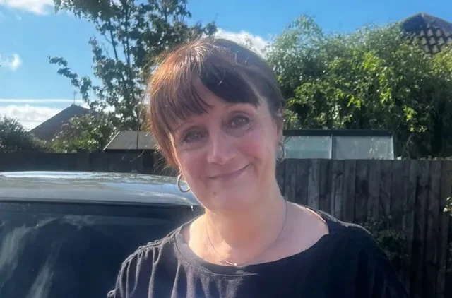 Botrányos parkolási bírság: 100 fontra büntettek egy kétgyermekes anyát, pár centi miatt, amit le is fotóztak