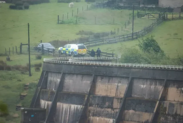 Öngyilkos lett egy 13 éves lány az apukájával való séta közben Angliában