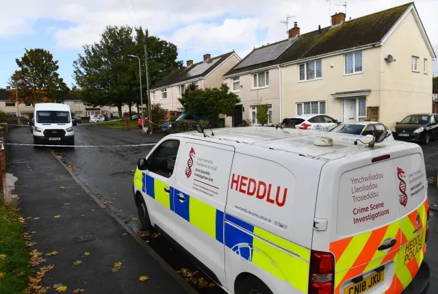 Feleségét és kutyájukat is lelőtte egy férfi Nagy-Britanniában, majd önmagával is végzett