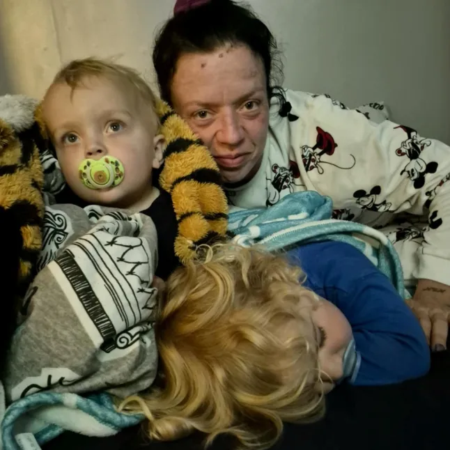 „Aznap vettem el, aznap veszítettem el” – Megható történet: néhány órával esküvője után halt meg egy ötgyermekes édesanya Angliában