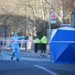 A nyílt utcán agyonlőttek egy férfit Londonban – a támadót még nem fogták el