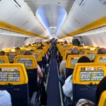 „Szerencsések vagyunk, hogy élünk, többen kirepültek az ülésből” – az angliai Ryanair-járat utasai nyilatkoztak a félelmetes incindes után
