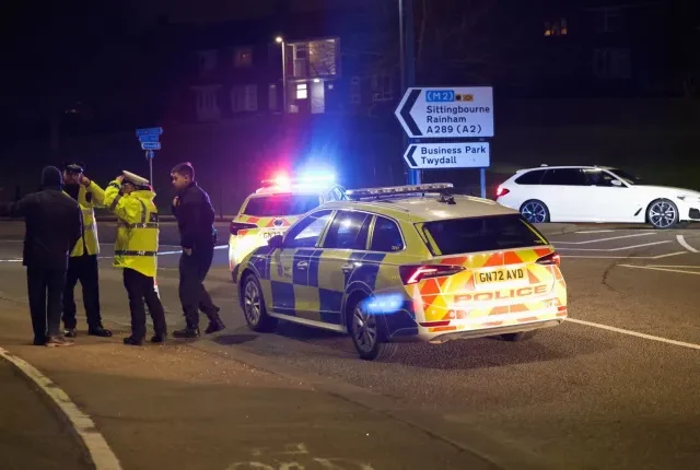 Halálra gázoltak, majd közel egy mérföldön át vonszoltak a szélvédőn egy idős férfit Angliában