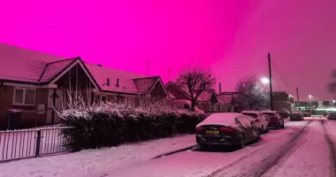 Rejtélyes és gyönyörű: rózsaszín lett az égbolt Birmingham felett a Goretti vihar idején – kiderült, mi okozta