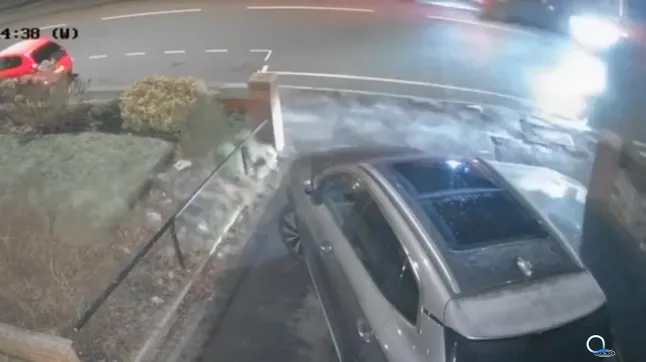 Horrorbaleset Angliában - 4-en meghaltak egy súlyos frontális ütközésben Boltonban