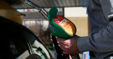 Valóban üzemanyaghiány fenyeget az Egyesült Királyságban? Kell tartani a pánikvásárlástól? hasznos infó mindenkinek