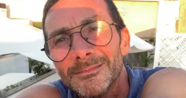 Azonnal felvette a konkurens élelmiszer lánc a kirúgott dolgozót, akinek az esete nagy port kavart a napokban Angliában