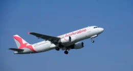 Holttestet találtak egy londoni repülőjáraton a Gatwick repülőtéren