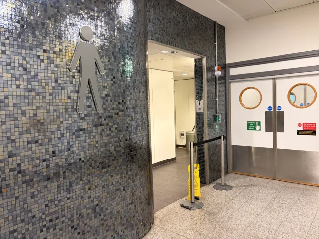 Újra nincs víz a Gatwick repülőtéren – egy hónapon belül már másodszor történt meg