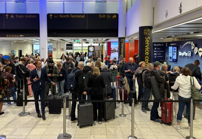 Tovább nő a káosz, már 1300 járatot töröltek Nagy-Britannia repterein és ma további törlések, késések lesznek - friss infók Tovább nő a káosz, már 1300 járatot töröltek Nagy-Britannia repterein és ma további törlések, késések lesznek - friss infók