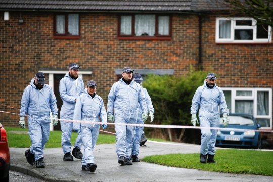 17 éves tinédzser lányt késeltek halálra Londonban a barátai szeme láttára 4