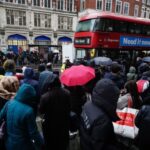 Teljes a közlekedési káosz Londonban: szinte teljesen leállt az egész metróhálózat a sztrájk miatt