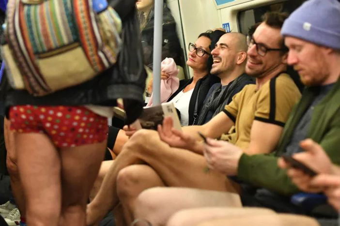 Ilyen a Nadrág nélküli metrózás napja Angliában, képekben 12