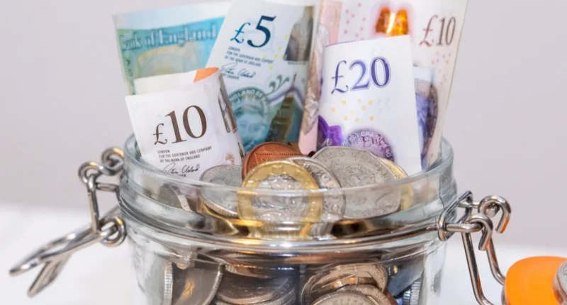 Akár 2240 font is járhat neked - több, mint 750 ezren nem is tudnak erről Nagy-Britanniában