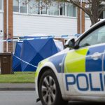 Egy anyát és lányát késelte halálra egy férfi Angliában: szabályos hajtóvadászat indult ellene