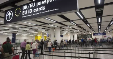 Egyre többen hagyják el az Egyesült Királyságot, többek közt magyarok is – Mi áll a kivándorlás hátterében?