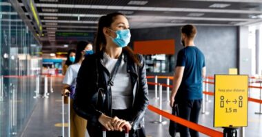 Nyilvánosságra hozták hogyan módosul a zöld, sárga és vörös listás országok sora Nagy-Britanniában