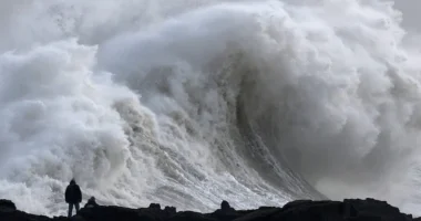 Floris vihar: életveszélyes időjárási körülmények és kettes fokozatú riasztás az ország egy részére Nagy-Britanniában