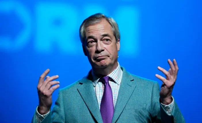 Farage és a Reform UK összeállhat a volt kormánnyal - újabb megdöbbentő hírek szivárogtak ki