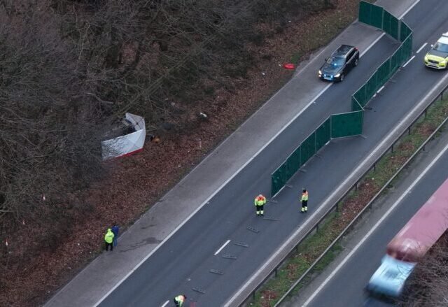 Horrorbaleset karácsony este Kentben: fiatal nő vesztette életét az M2-es autópályán