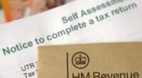 Adóbevallás: Emberek millióinak mindössze pár napjuk maradt, hogy elkerüljék a 100 GBP-os bírságot Nagy-Britanniában