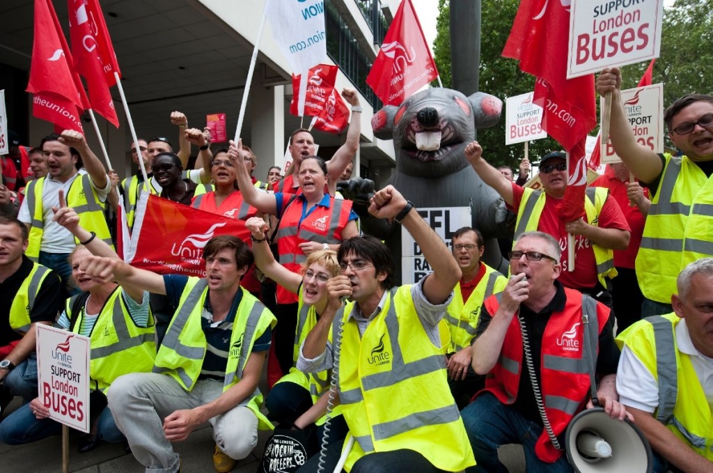 Unite-bus-German-embassy