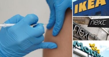 Rengeteg dolgozó számára sorra szüntetik meg vagy csökkentik le az angliai cégek a táppénzt, ha nincsenek beoltva