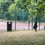 Fényes nappal fegyvert rántott és emberek közé lőtt egy „bérgyilkos” Londonban, iskolából hazafelé tartó gyerekek szeme láttára