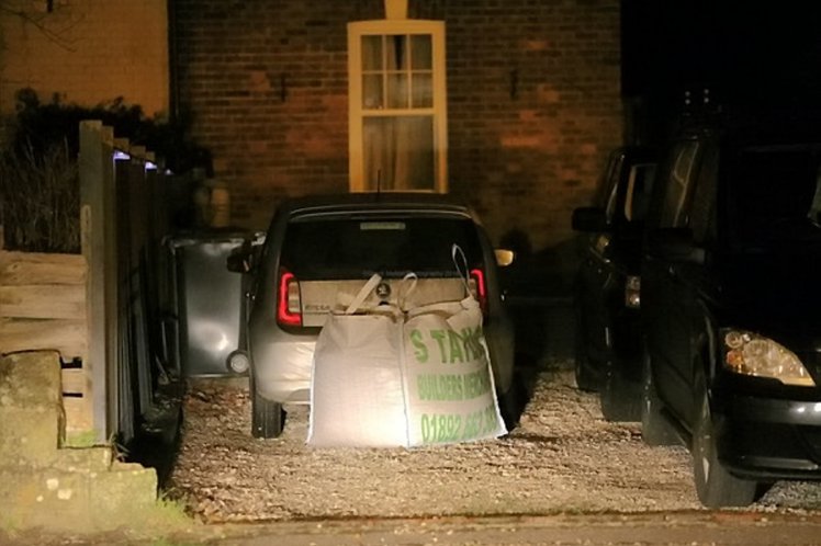Zseniális bosszú a dél-angliai kisvárosban a parkolóhelyét lenyúló férfin 1