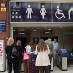 Több millió fontot keresnek évente az angliai fizetős WC-kkel