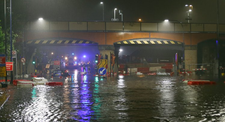 Hatalmas áradás volt az esőzések miatt Délkelet-Londonban 1