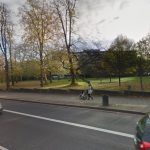 Nyilvános szexelés közben bukott le egy londoni parkban egy kanos nagyi