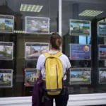 Az albérletben élők milliói egy hónapot sem tudnának kifizetni ha elveszítenék a munkájukat – megdöbbentő új adatok az albérlők helyzetéről Angliában