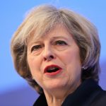 A brit kormány az EU bevándorlók szabad mozgását heteken belül le akarja korlátozni