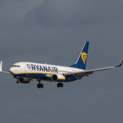 8 órán át utaztak a Ryanair angliai járatának utasai, majd ugyanott szálltak le, ahonnan elindultak – hihetetlen kálvária lett a repülésből anp-536521789-68ed27bd69d6e