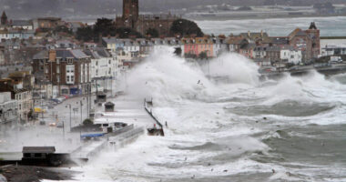 Az Antoni vihar egy napon belül eléri Nagy-Britannia partjait: életveszélyes időjárási körülmények is kialakulhatnak a Met Office figyelmeztetése szerint