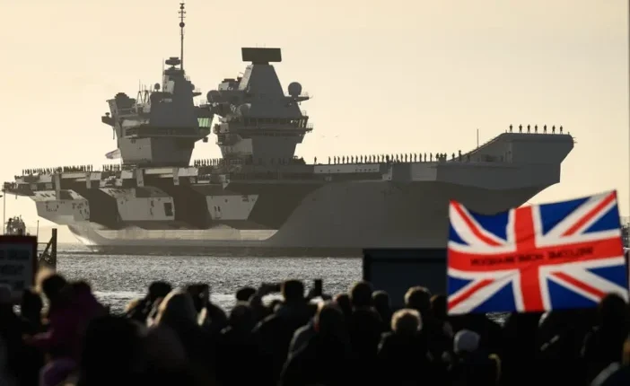 "Támogatni kellett volna az amerikai csapásokat Irán ellen" - a britek anyahajót küldhetnek a térségbe