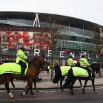 Öngyilkos merénylőnek öltözve, „robbanós mellényben” riogatta a népet egy őrült Londonban