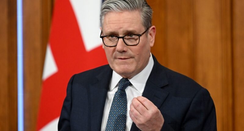 "Megharcolok Streetinggel a kormány vezetéséért" - Keir Starmer