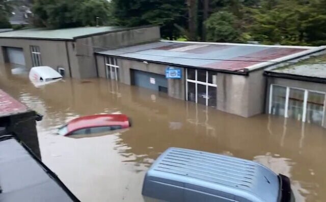 Chandra vihar legfrissebb: járattörlések, áramkimaradások és életveszélyes áradások sújtják az Egyesült Királyságot