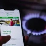 Rekordmagasra, évi több, mint 4200 fontra emelték energia árplafont Nagy-Britanniában