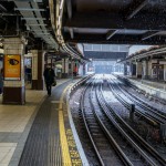 A metrókocsi alá esett egy 3 éves kislány a Baker Street megállónál