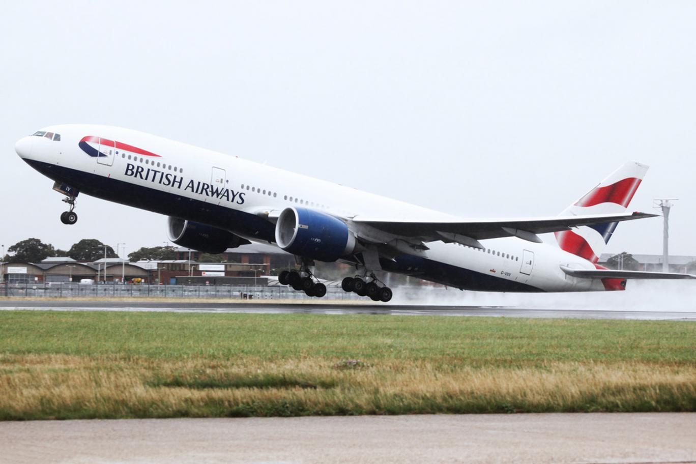 „Apró technikai hiba” miatt 10,000km-t repültek feleslegesen a londoni járat utasai 2